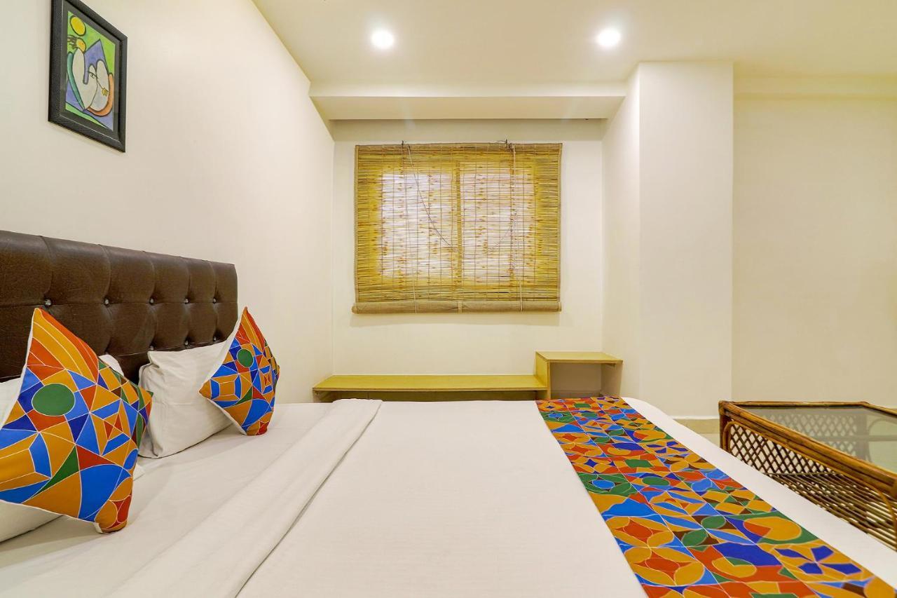 Fabhotel Aamantran & Banquet Halls - Nr Rtc X Roads Metro Station Haiderabad Buitenkant foto